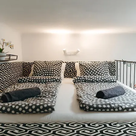 Bercsenyi - Close To The Rudas Thermal Bath Apartment Budapest
